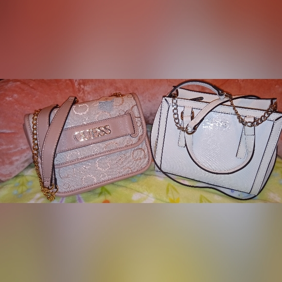 Purses - Picture 3 of 9